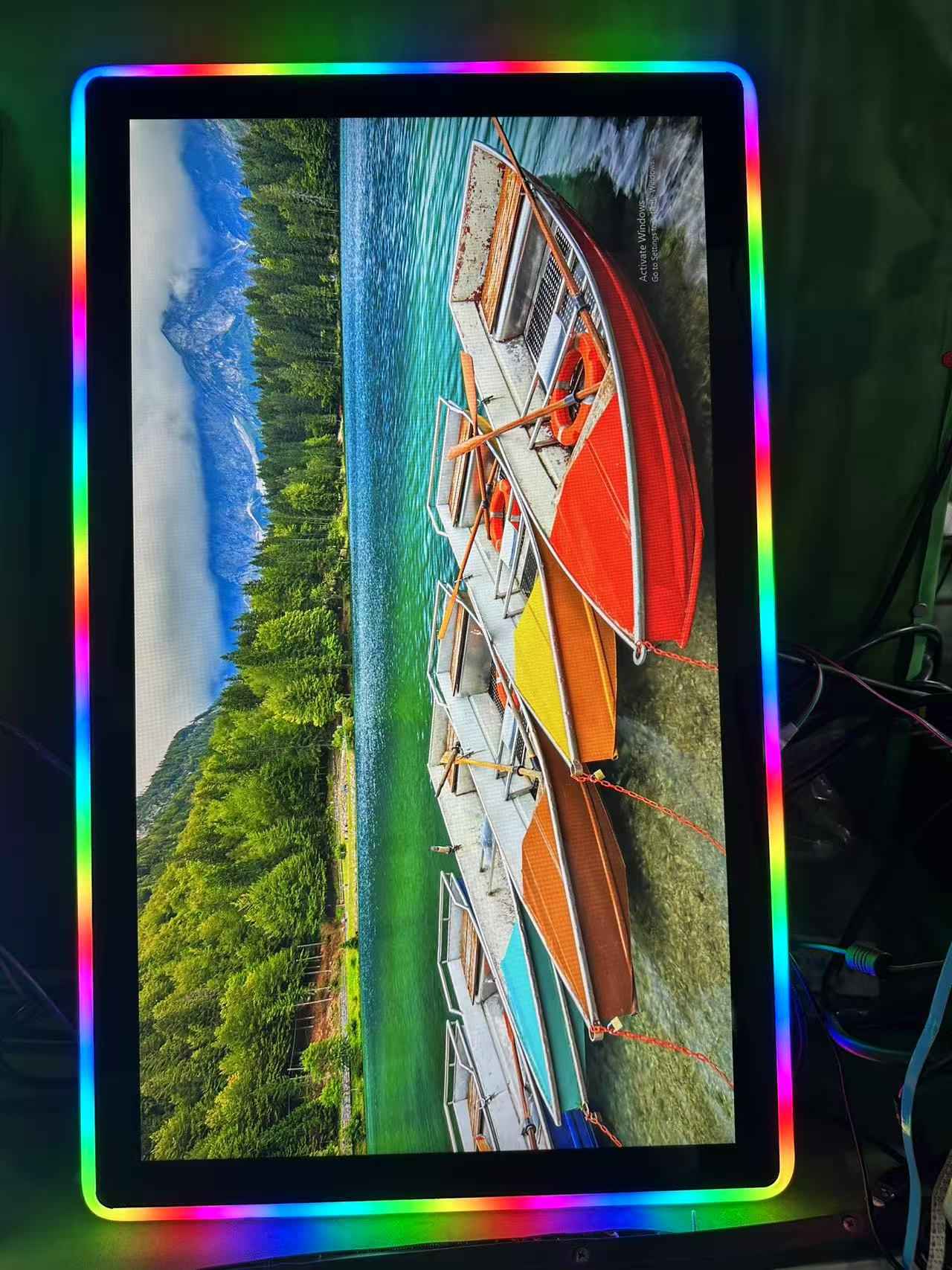 27 hazbeteko ukipen-pantailako jokoaren monitorea RGB LED-rekin
